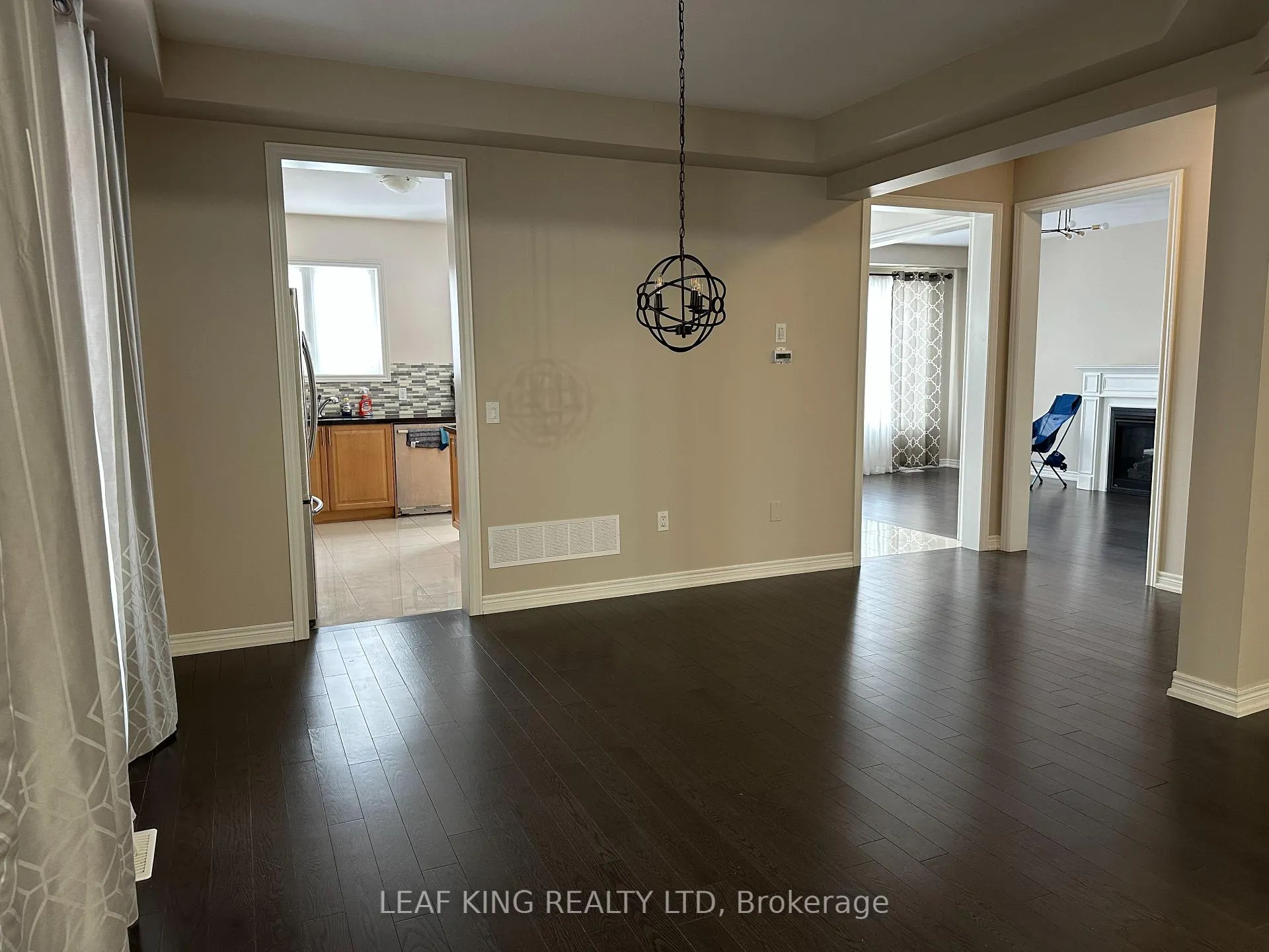 Photo 4 of 35 Morrison Drive, Hamilton, Meadowlands — HOMEH