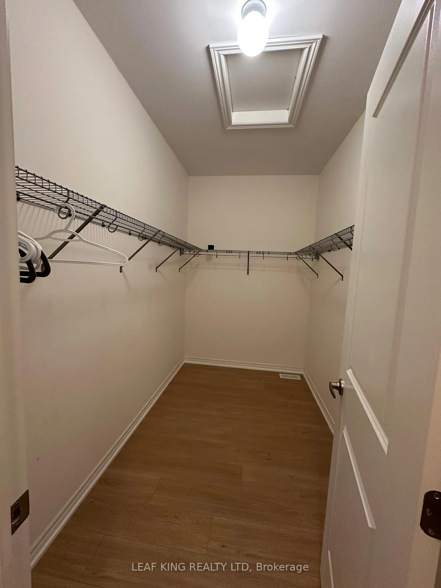 Photo 9 of 35 Morrison Drive, Hamilton, Meadowlands — HOMEH