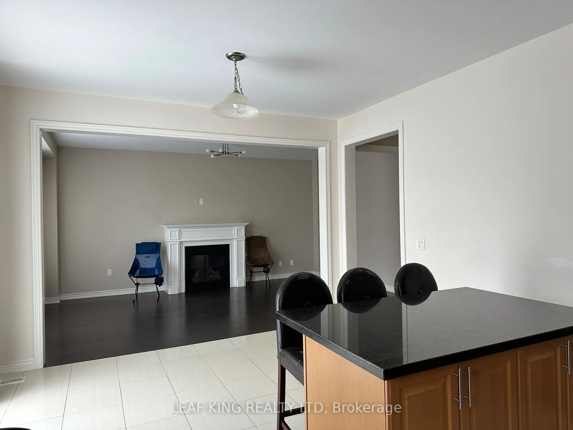 Photo 21 of 35 Morrison Drive, Hamilton, Meadowlands — HOMEH