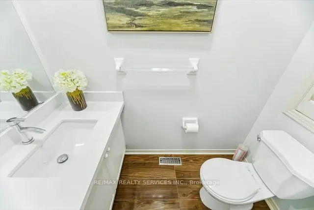 Photo 13 of 103 Starhill Crescent, Brampton, Sandringham-Wellington — HOMEH
