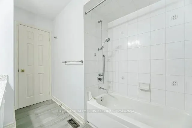 Photo 28 of 103 Starhill Crescent, Brampton, Sandringham-Wellington — HOMEH