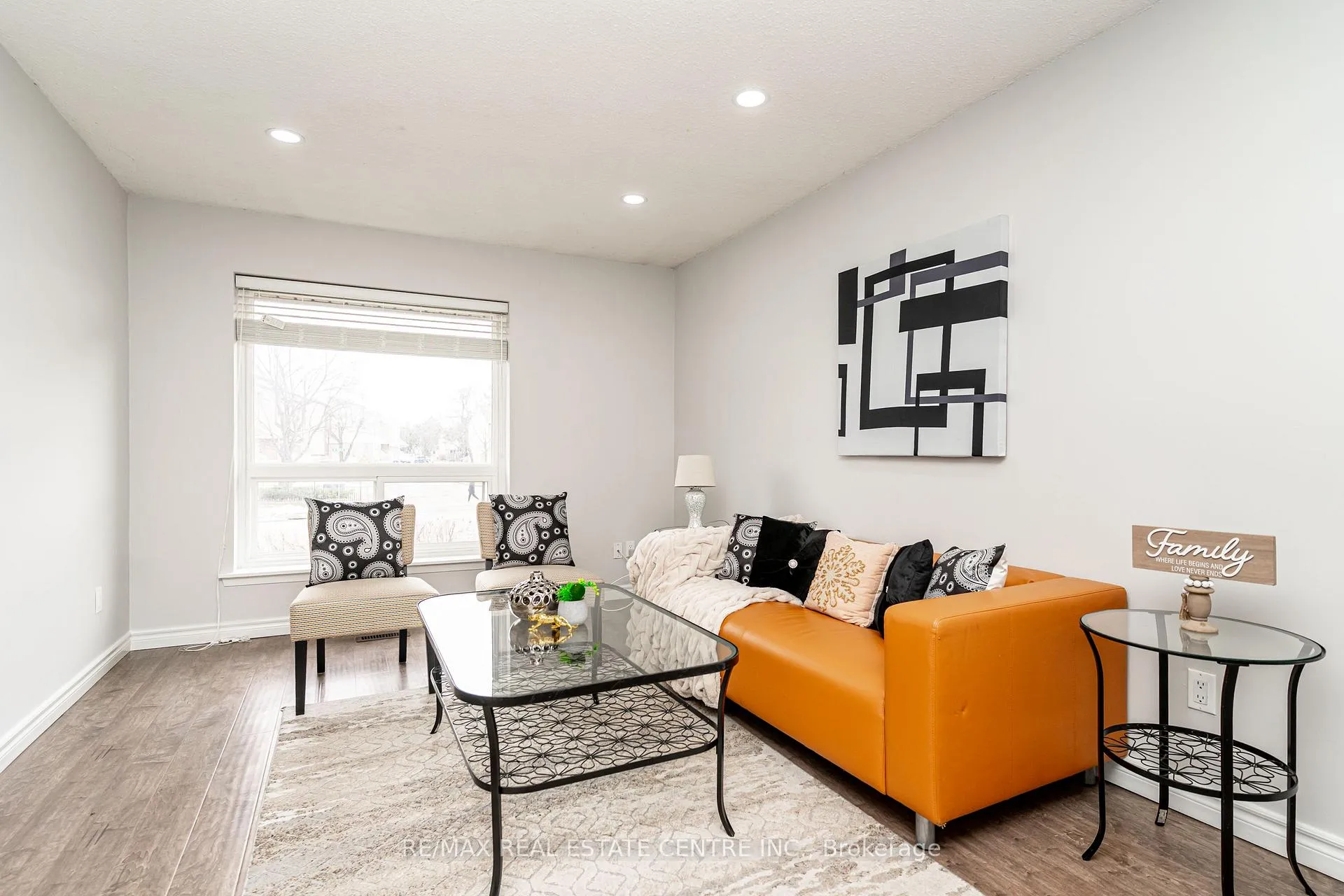 Photo 8 of Unit 75, 75 Mcmullen Crescent, Brampton, Central Park — HOMEH