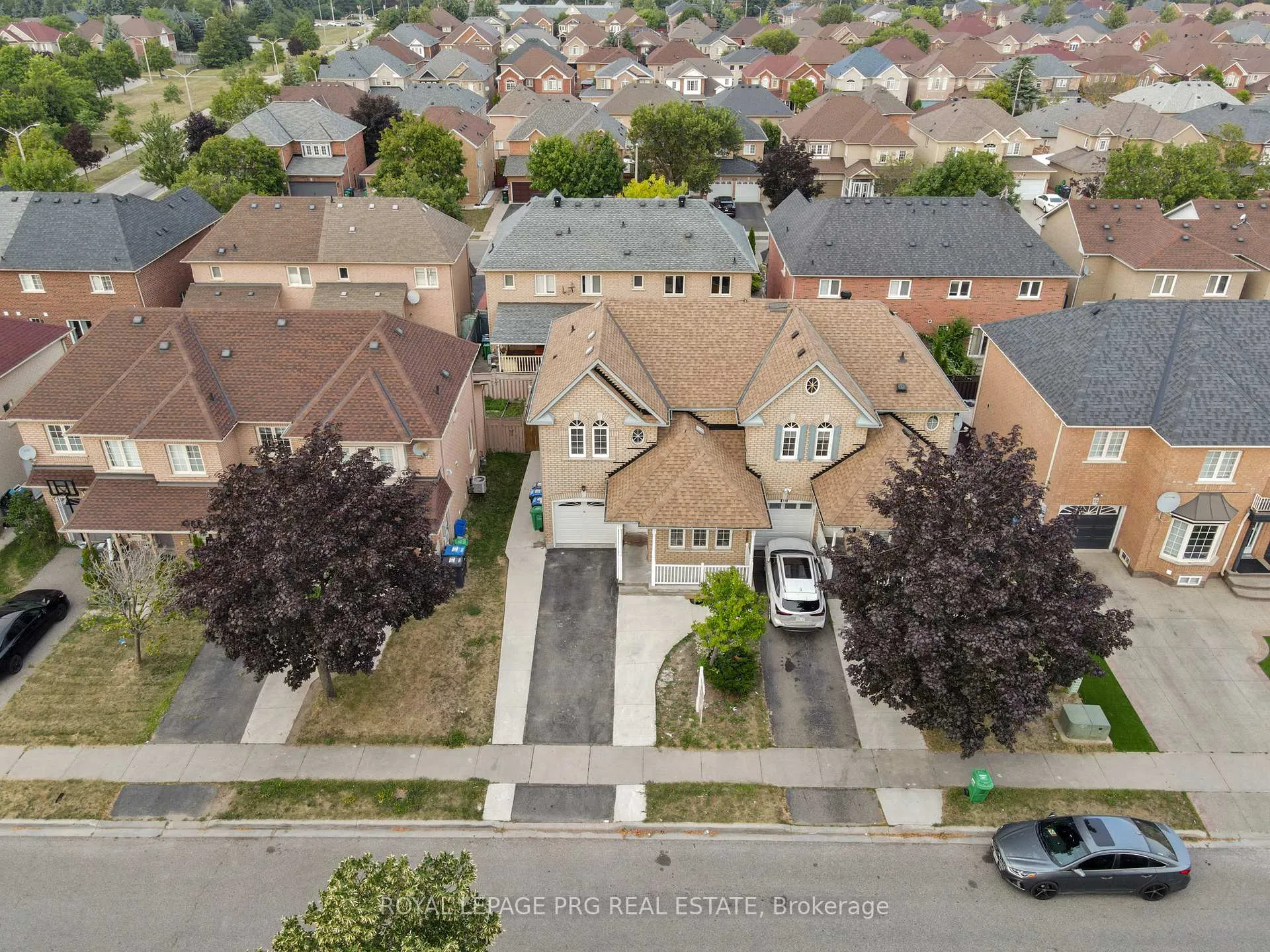 Photo 4 of Unit Upper Floor, 36 Zebra Trail, Brampton, Sandringham-Wellington — HOMEH