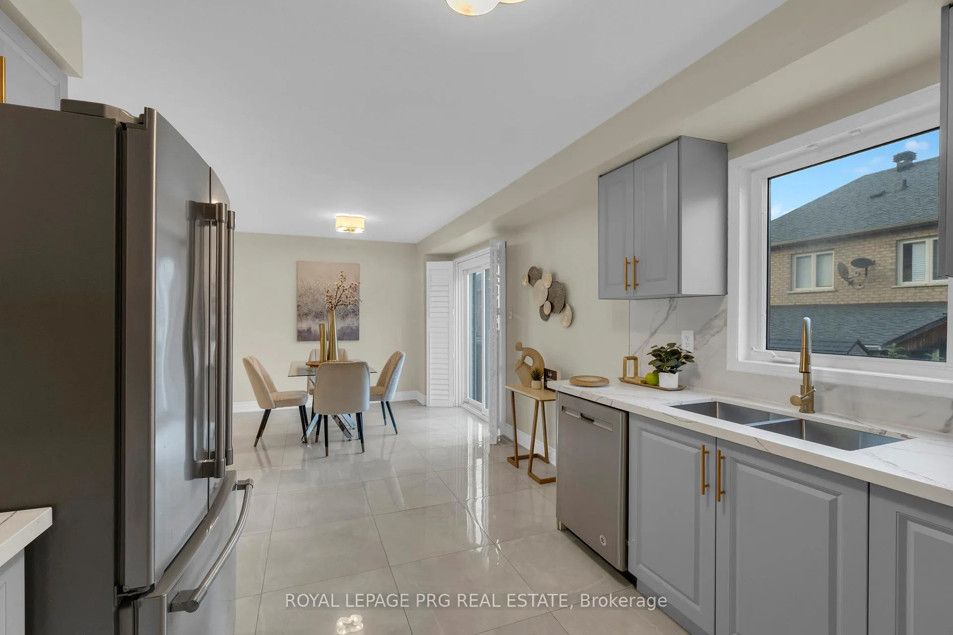 Photo 14 of Unit Upper Floor, 36 Zebra Trail, Brampton, Sandringham-Wellington — HOMEH