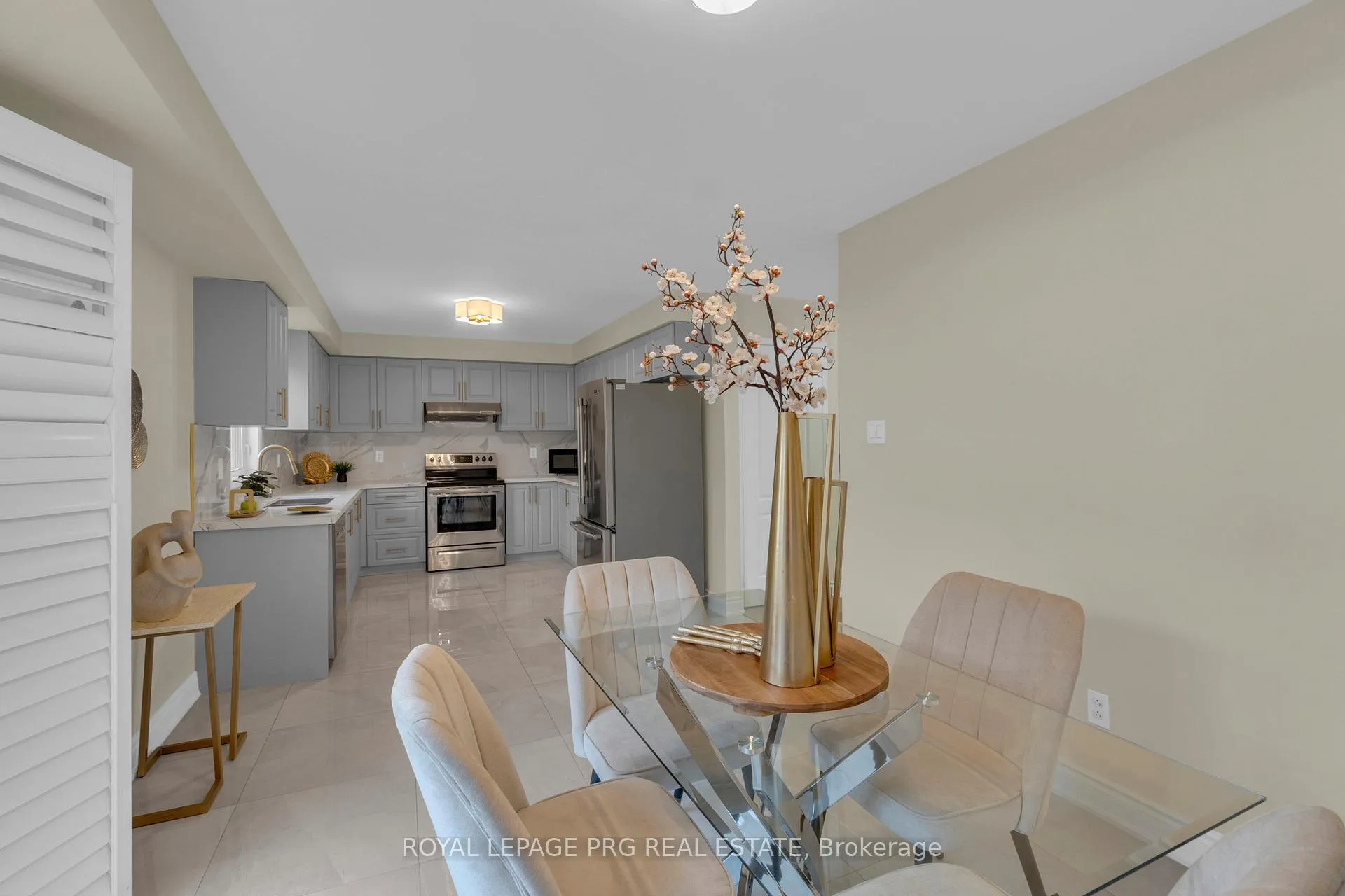 Photo 17 of Unit Upper Floor, 36 Zebra Trail, Brampton, Sandringham-Wellington — HOMEH
