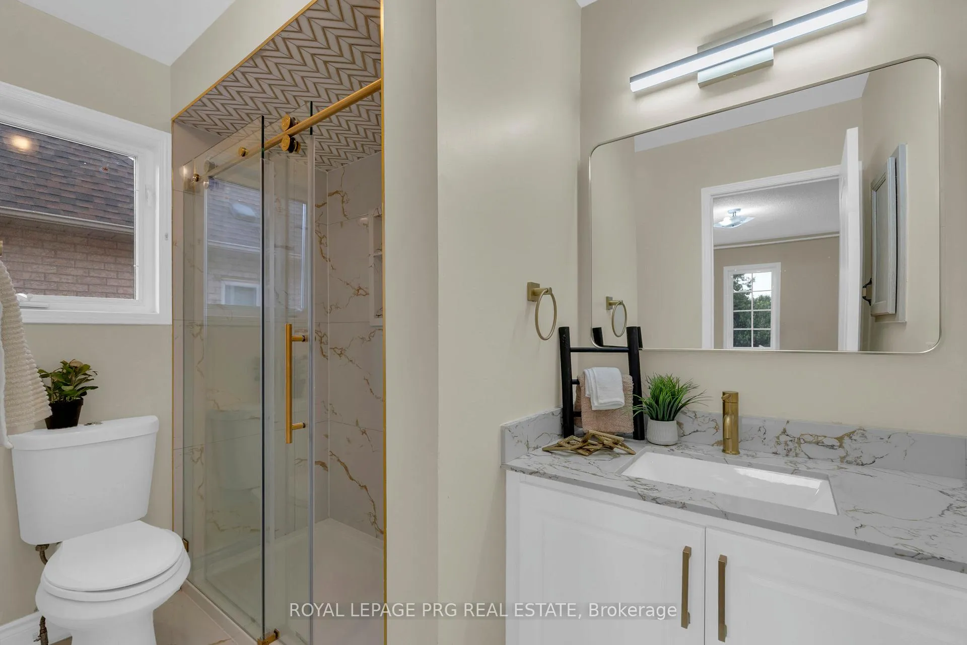 Photo 24 of Unit Upper Floor, 36 Zebra Trail, Brampton, Sandringham-Wellington — HOMEH