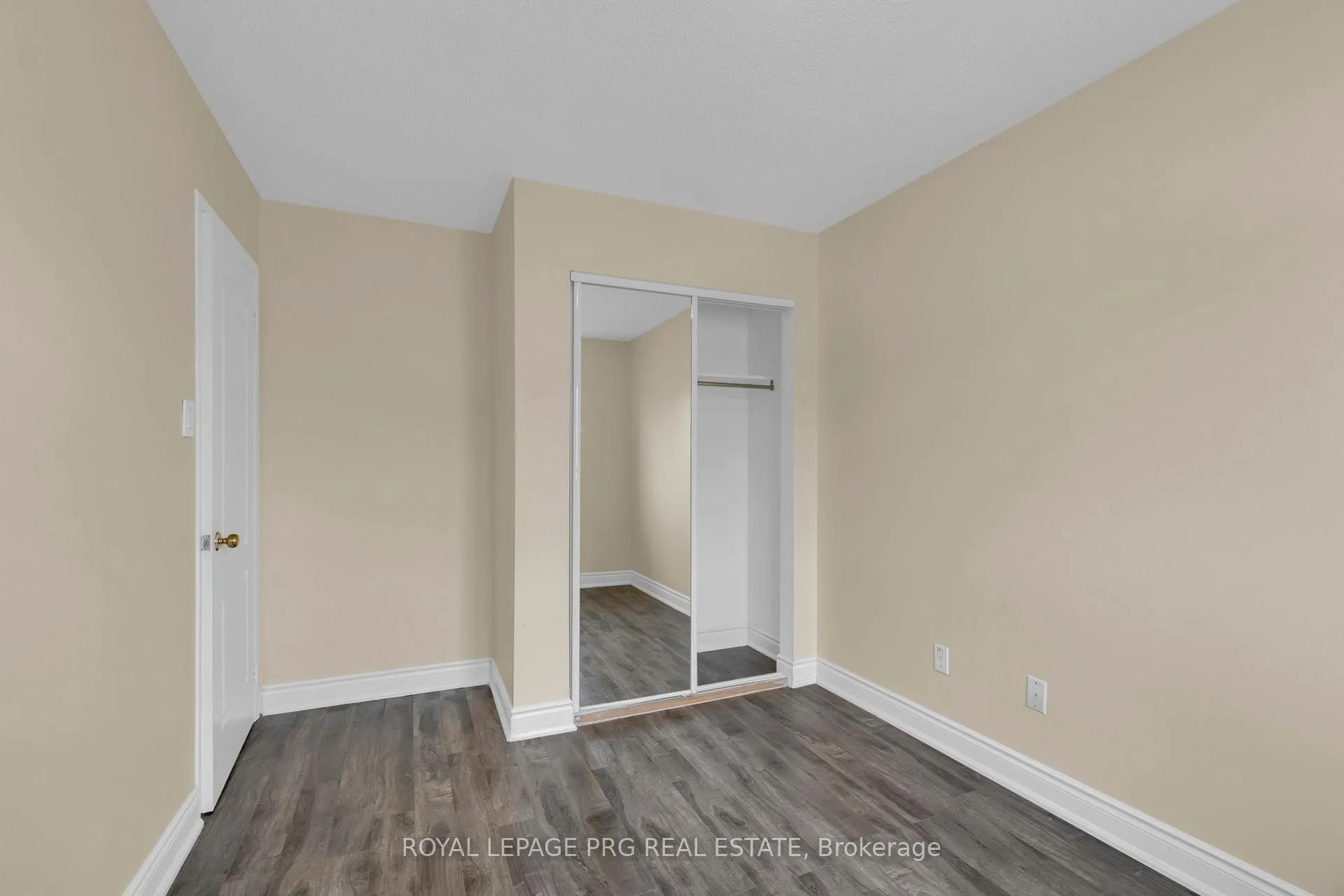 Photo 27 of Unit Upper Floor, 36 Zebra Trail, Brampton, Sandringham-Wellington — HOMEH