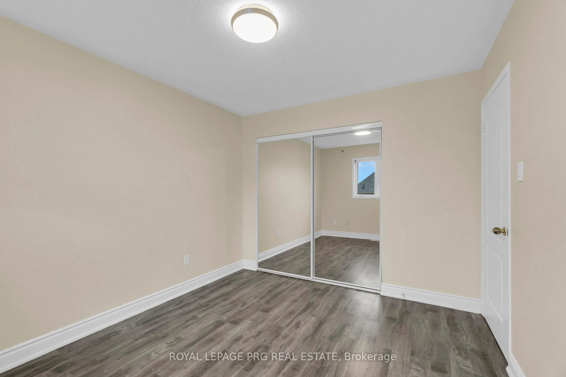 Photo 29 of Unit Upper Floor, 36 Zebra Trail, Brampton, Sandringham-Wellington — HOMEH