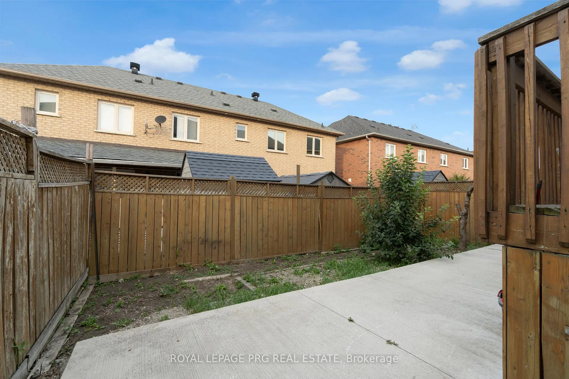Photo 32 of Unit Upper Floor, 36 Zebra Trail, Brampton, Sandringham-Wellington — HOMEH