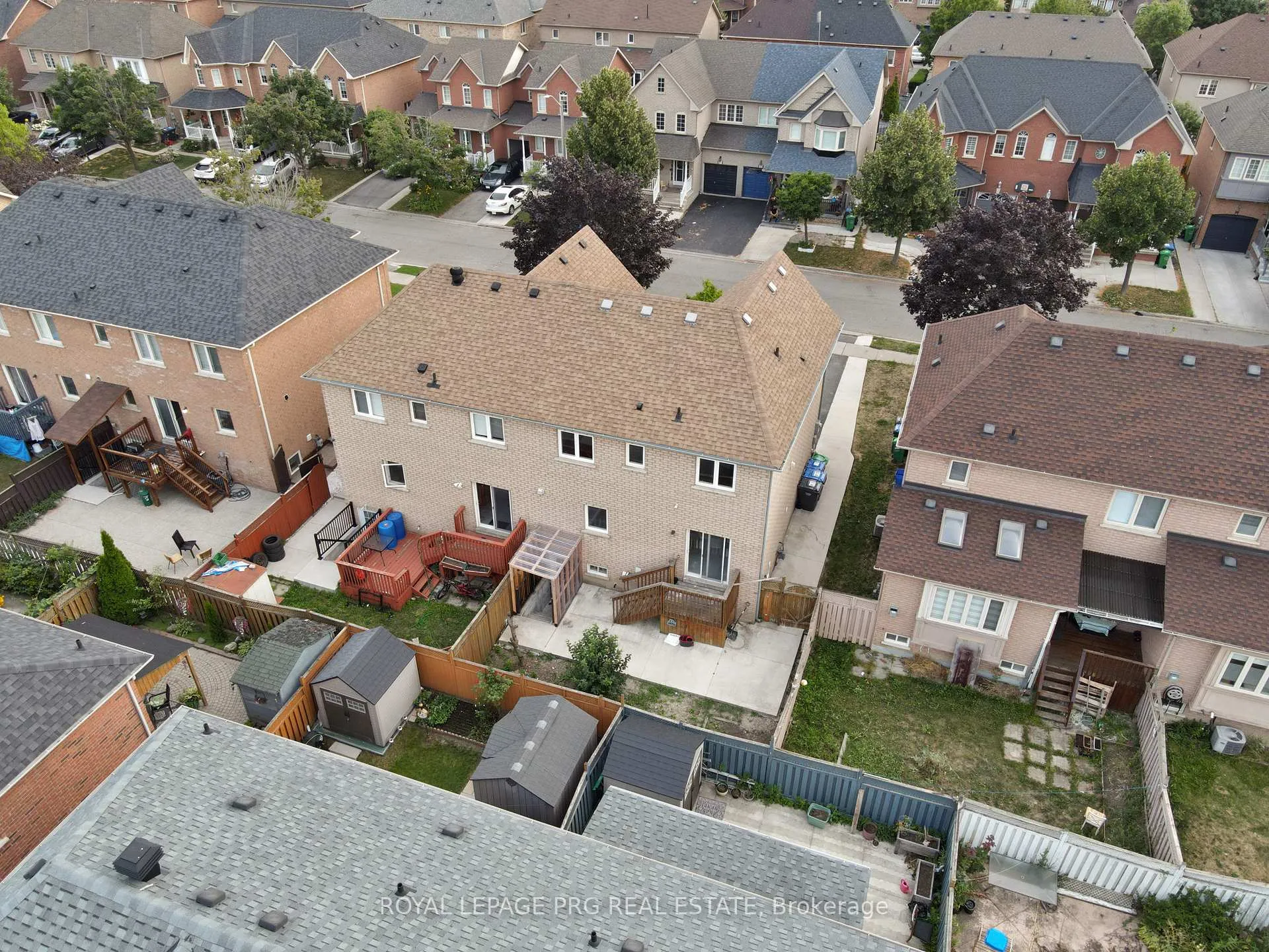 Photo 36 of Unit Upper Floor, 36 Zebra Trail, Brampton, Sandringham-Wellington — HOMEH