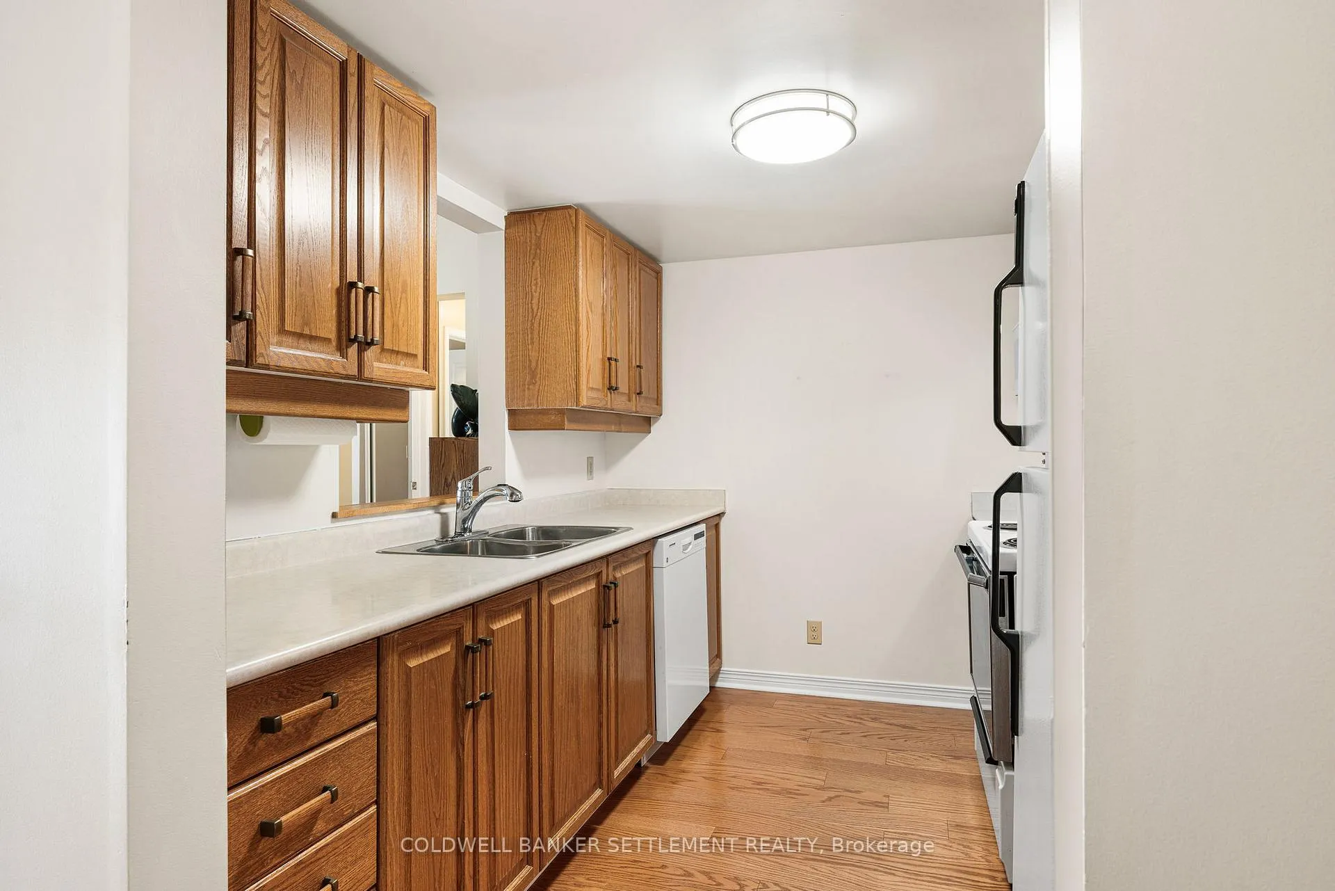 Photo 14 of Unit 304, 23 Rogers Road, Perth — HOMEH