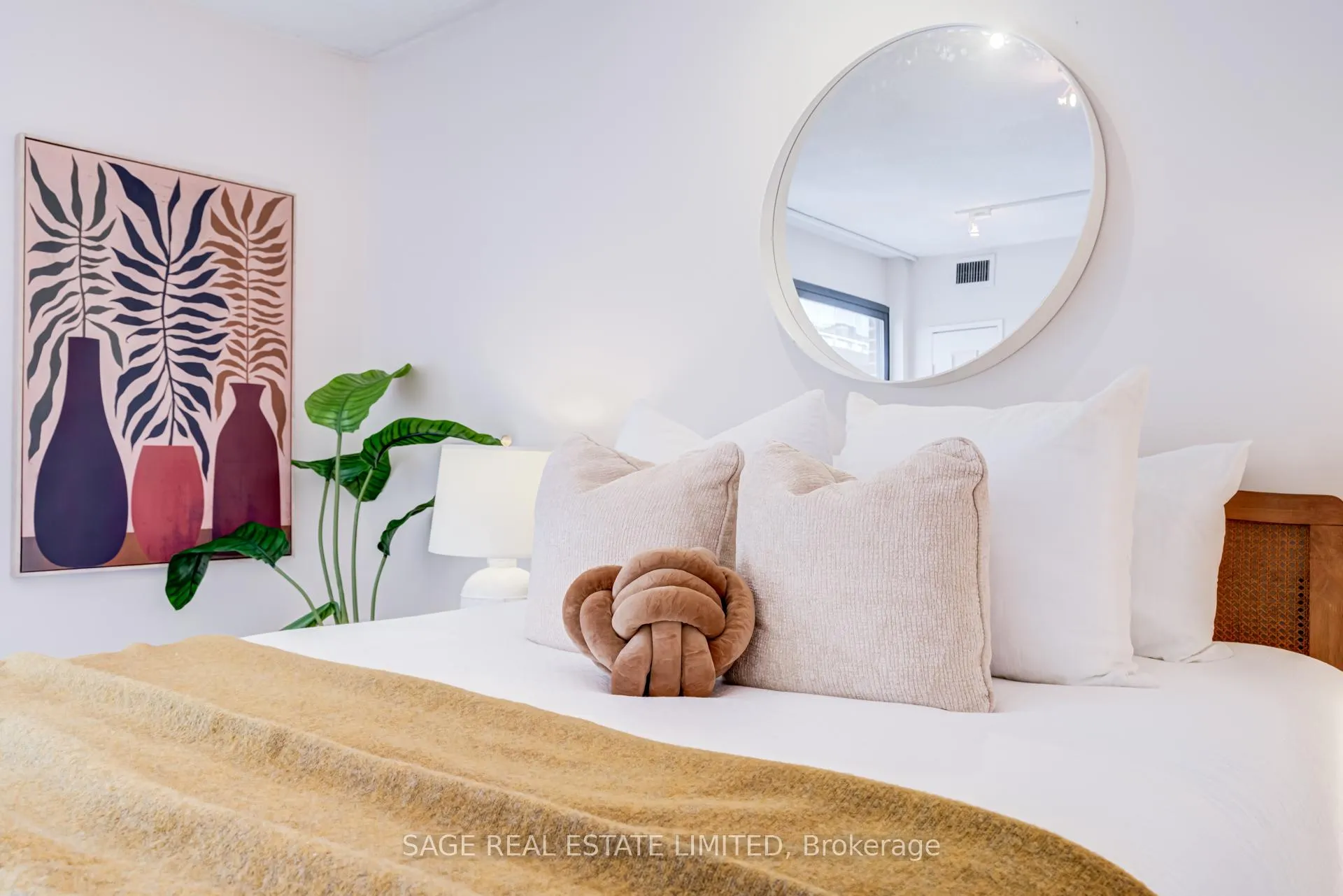 Photo 14 of Unit 503, 212 St. George Street, Toronto, The Annex — HOMEH
