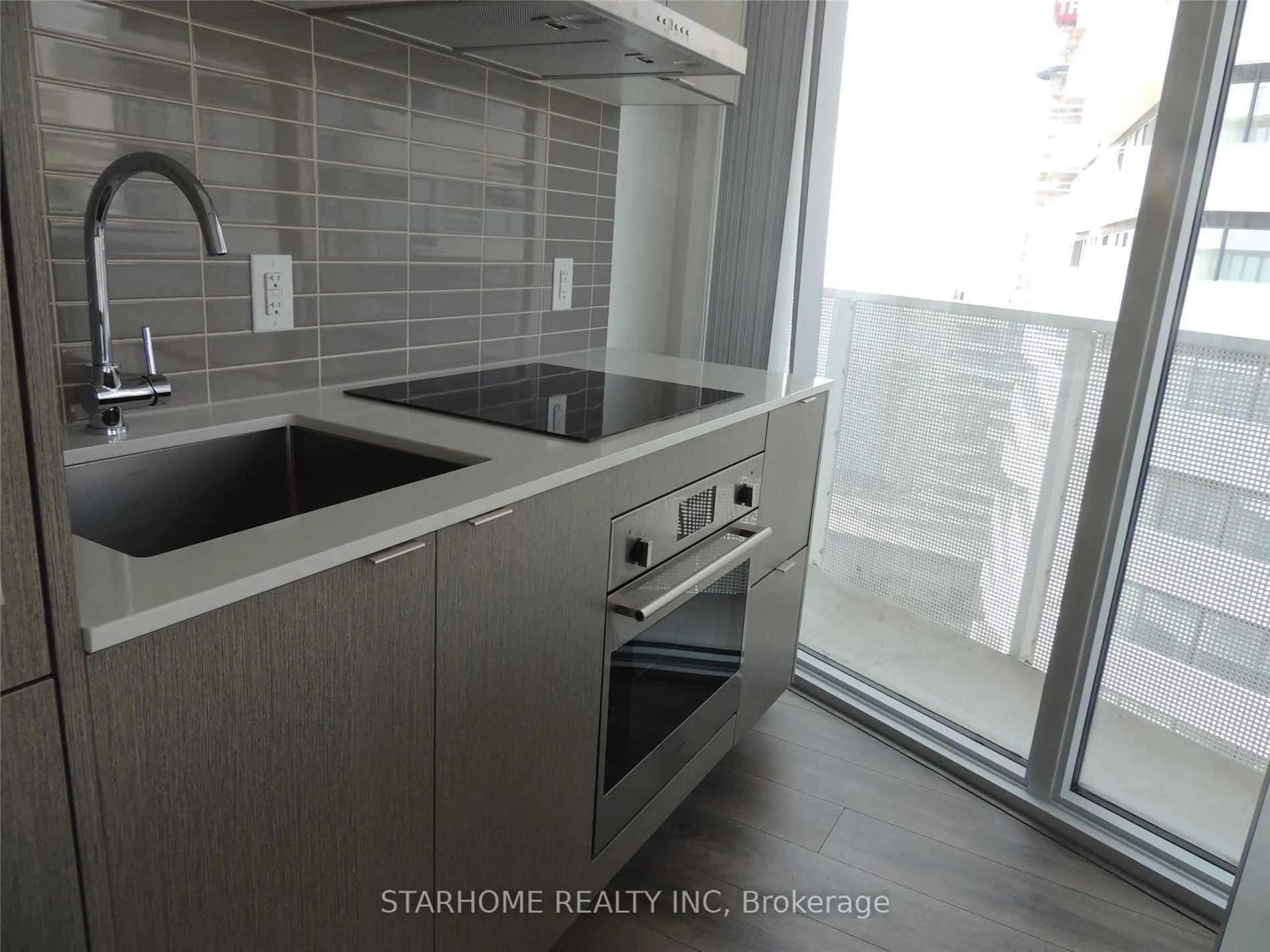 Photo 4 of Unit 5402, 88 Harbour Street, Toronto, Waterfront Communities — HOMEH