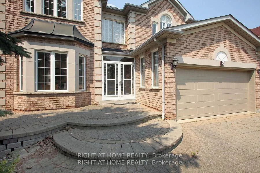 Photo 2 of 6 Pembrooke Road, Markham, Cachet — HOMEH