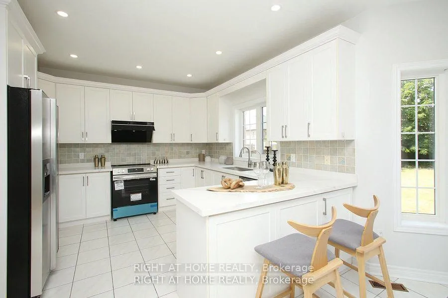 Photo 7 of 6 Pembrooke Road, Markham, Cachet — HOMEH