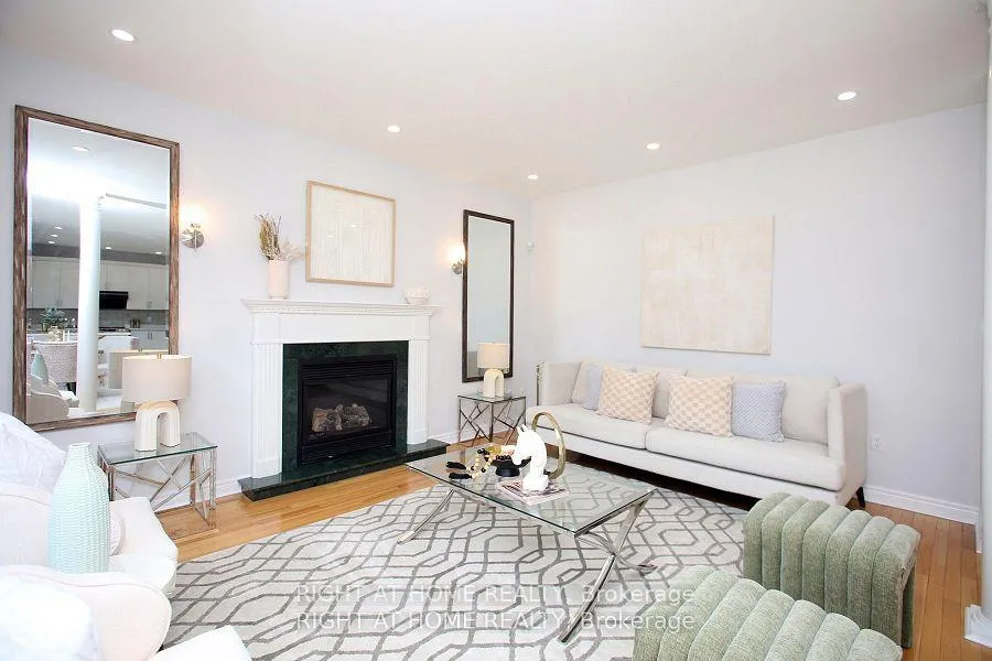 Photo 9 of 6 Pembrooke Road, Markham, Cachet — HOMEH
