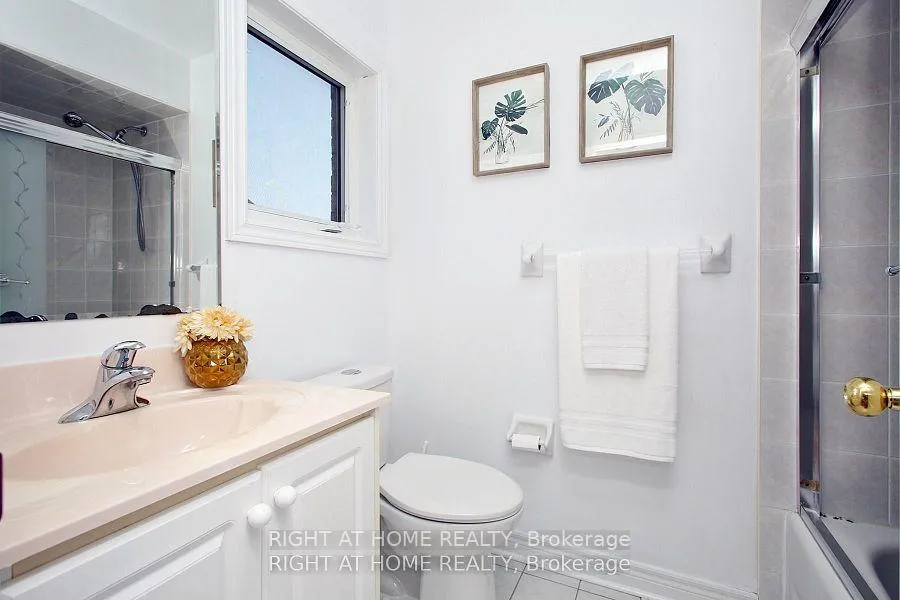 Photo 17 of 6 Pembrooke Road, Markham, Cachet — HOMEH