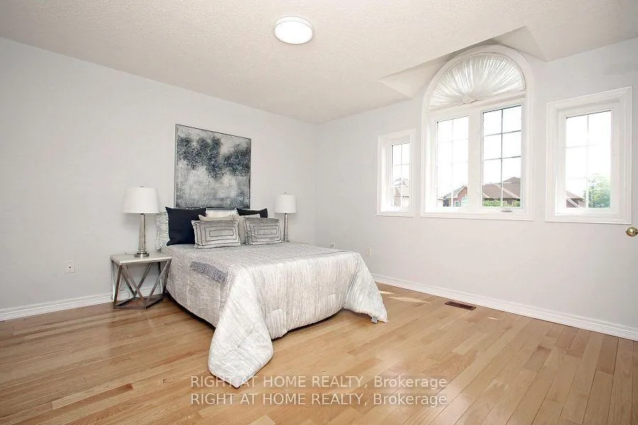 Photo 19 of 6 Pembrooke Road, Markham, Cachet — HOMEH