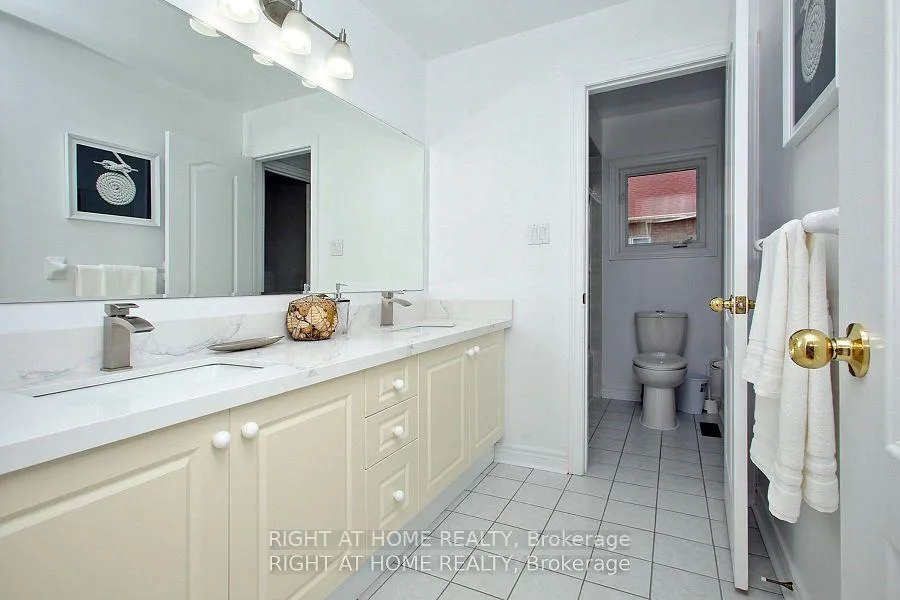 Photo 20 of 6 Pembrooke Road, Markham, Cachet — HOMEH
