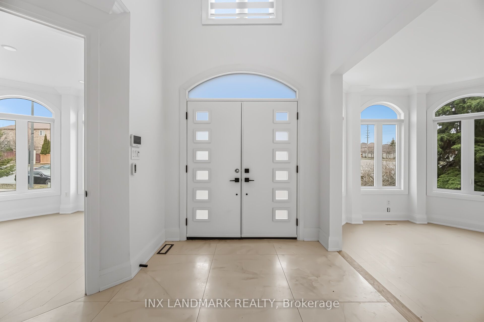 Photo 5 of 18 Forest Fountain Drive, Vaughan, Sonoma Heights — HOMEH