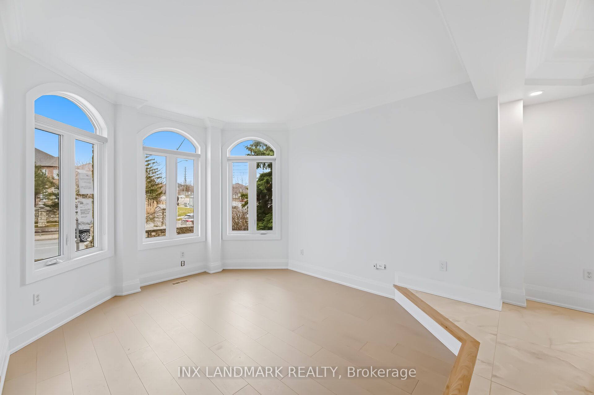 Photo 7 of 18 Forest Fountain Drive, Vaughan, Sonoma Heights — HOMEH