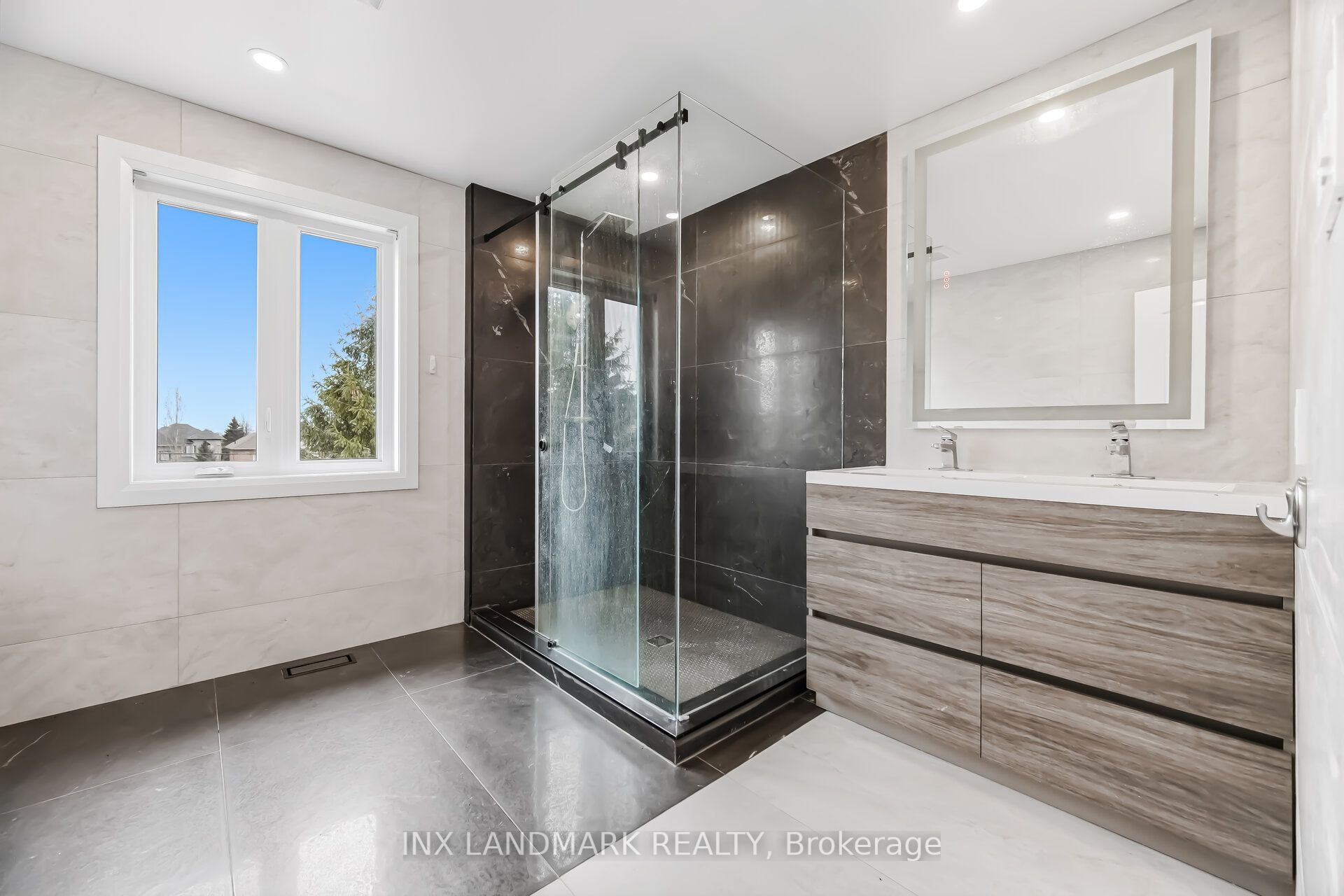 Photo 27 of 18 Forest Fountain Drive, Vaughan, Sonoma Heights — HOMEH