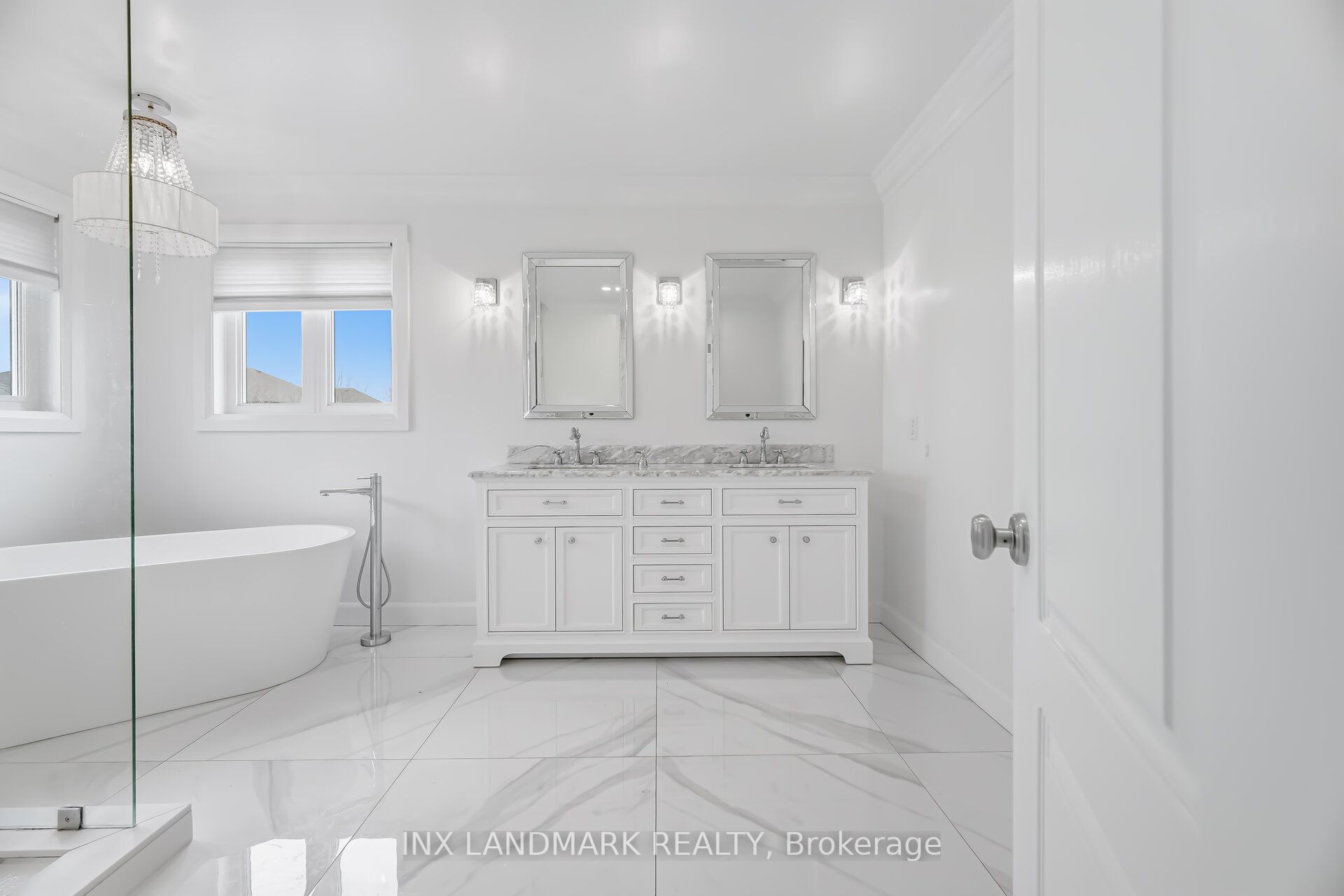 Photo 22 of 18 Forest Fountain Drive, Vaughan, Sonoma Heights — HOMEH