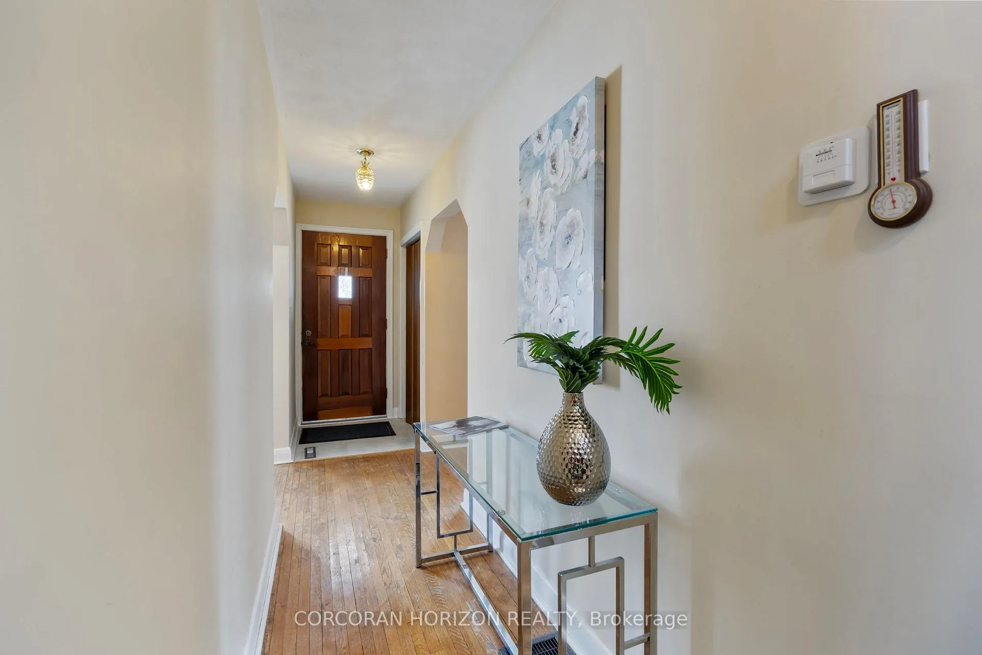 Photo 2 of 20 Robertsfield Crescent, Scarborough, Wexford-Maryvale — HOMEH