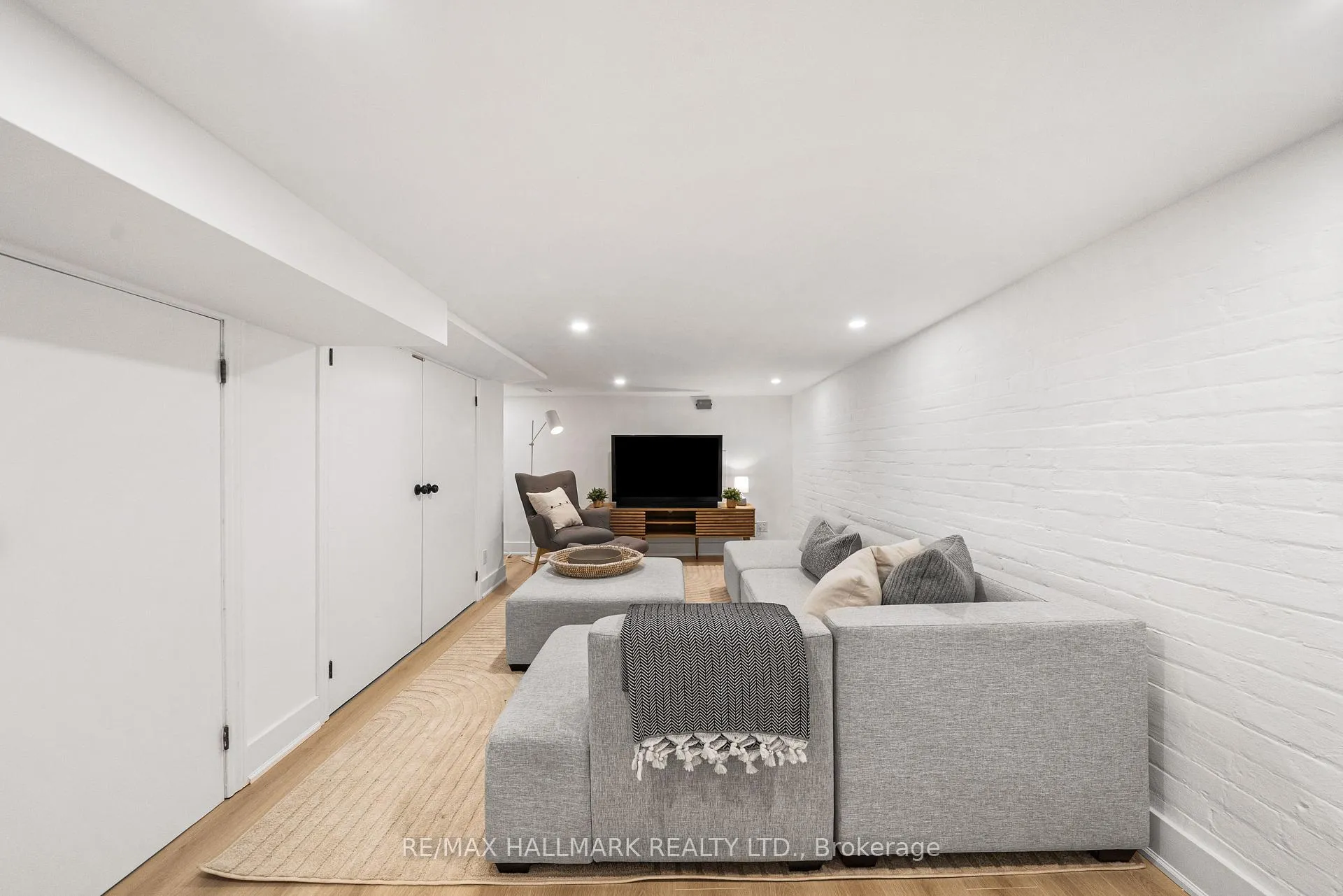 Photo 42 of 181 Withrow Avenue, Toronto, North Riverdale — HOMEH