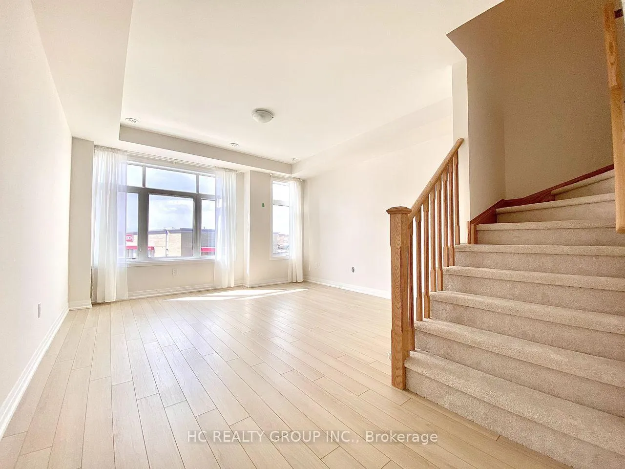 Photo 7 of 30 Stoeber Lane, Markham, Box Grove — HOMEH