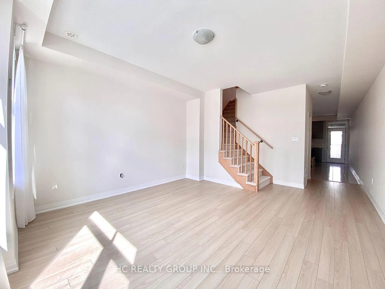 Photo 8 of 30 Stoeber Lane, Markham, Box Grove — HOMEH