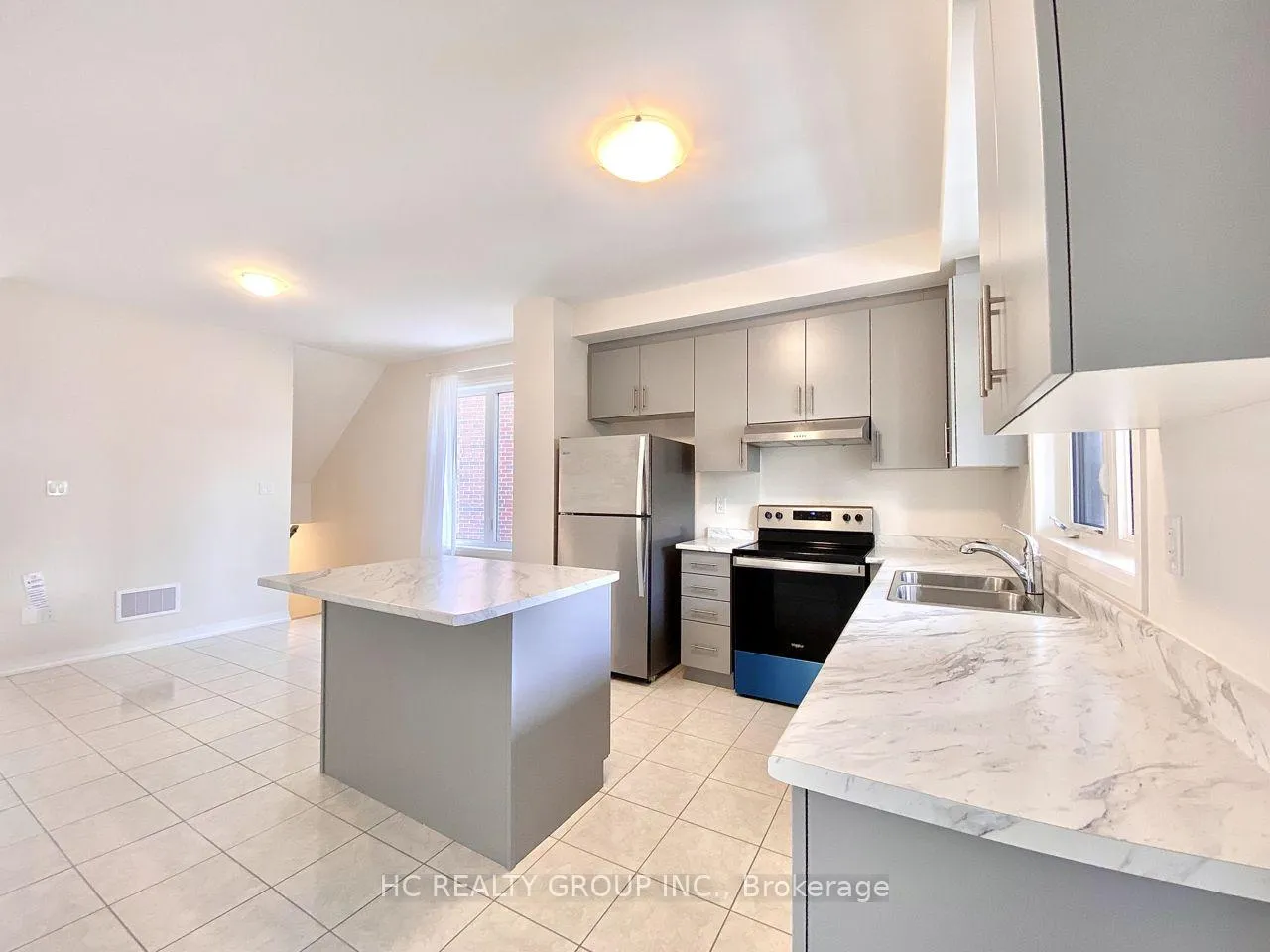Photo 11 of 30 Stoeber Lane, Markham, Box Grove — HOMEH