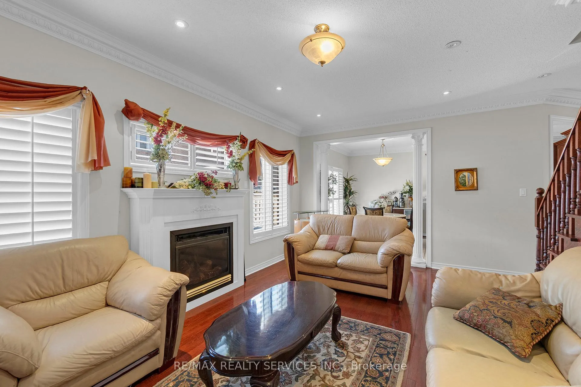 Photo 17 of 43 Masters Green Crescent, Brampton, Snelgrove — HOMEH
