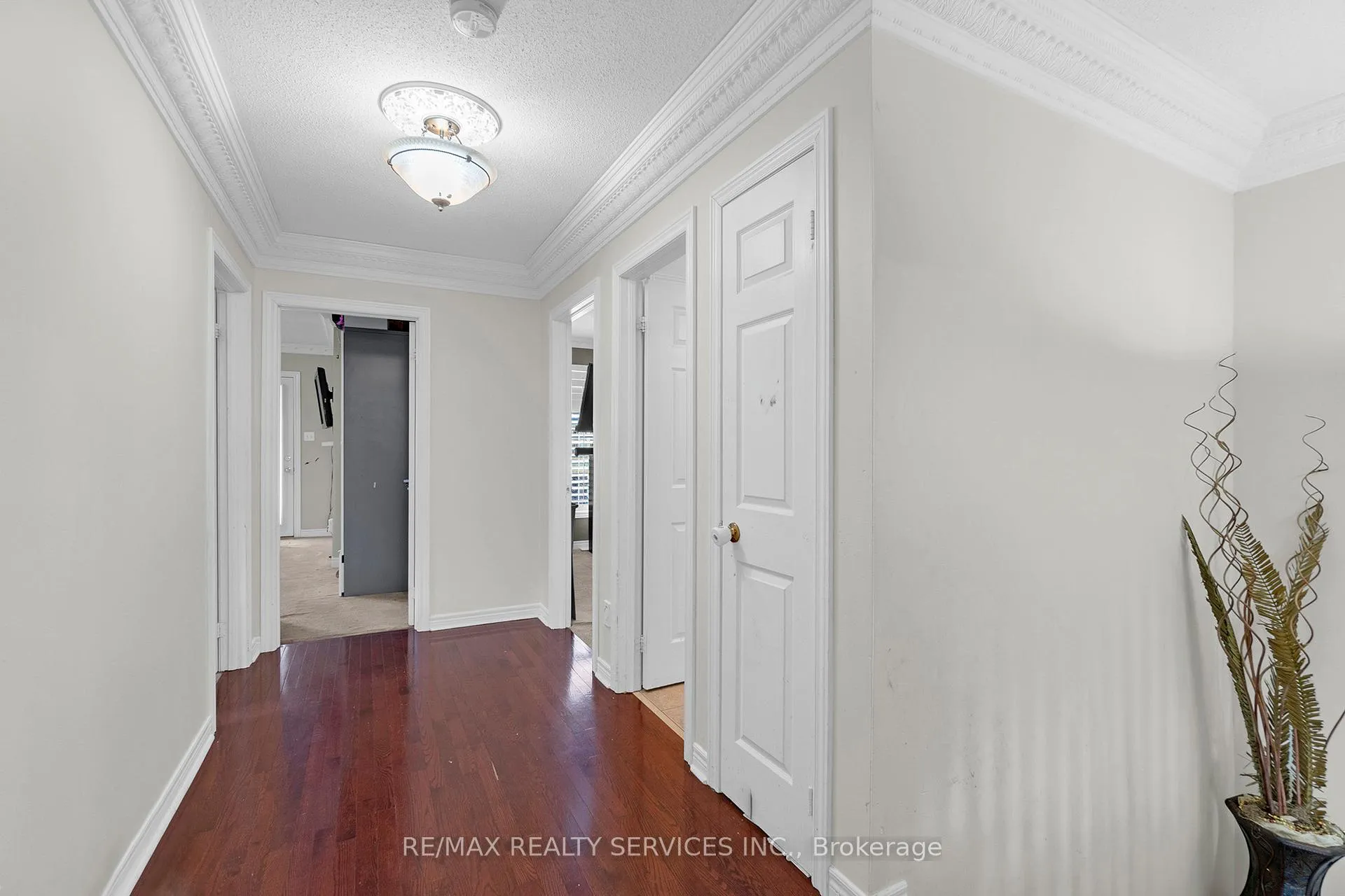 Photo 22 of 43 Masters Green Crescent, Brampton, Snelgrove — HOMEH