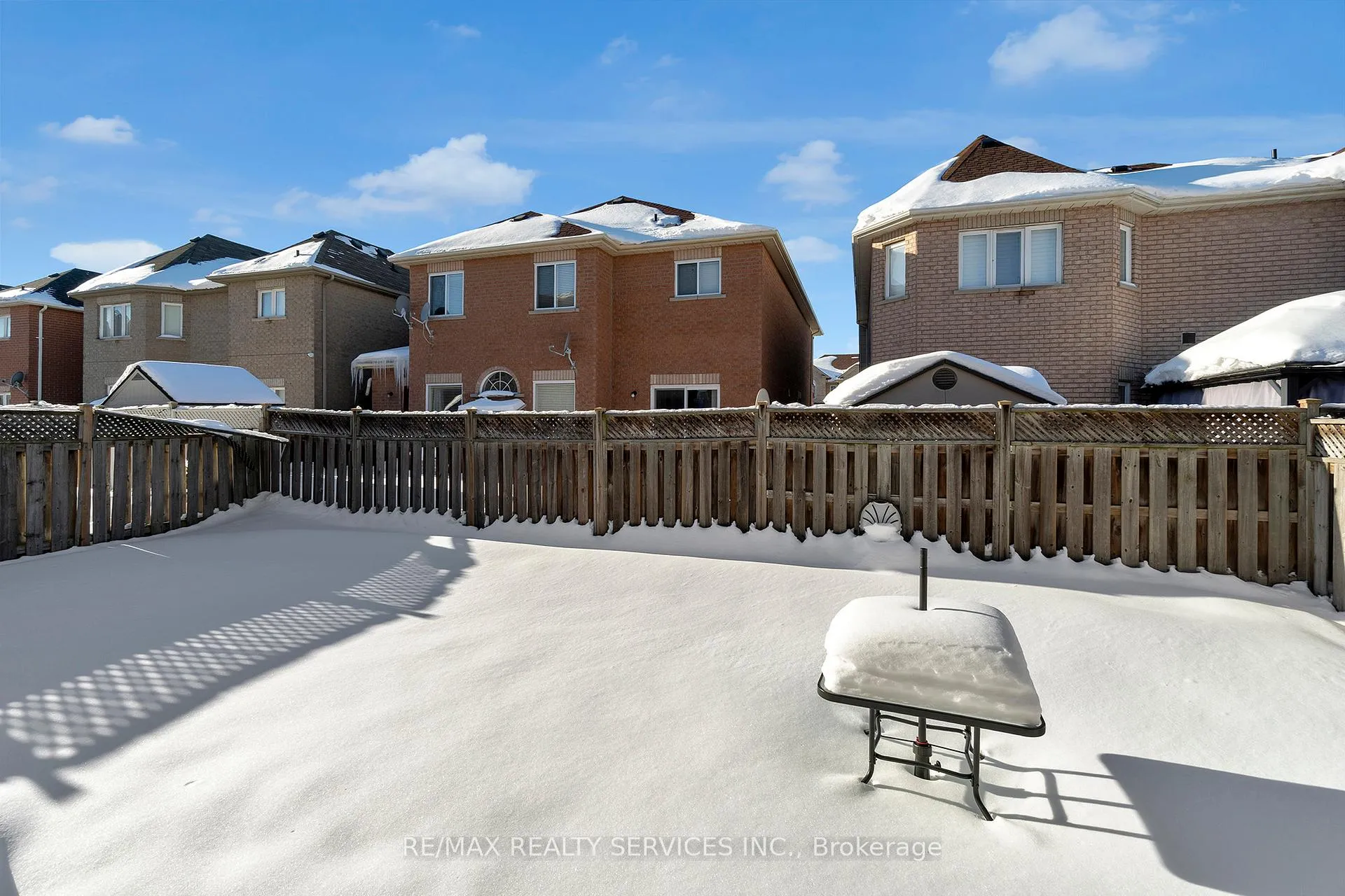 Photo 34 of 43 Masters Green Crescent, Brampton, Snelgrove — HOMEH