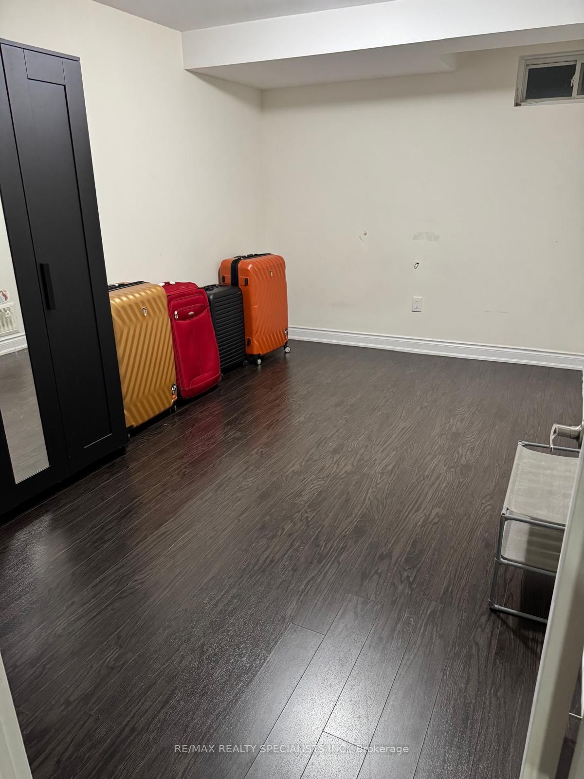 Photo 2 of Unit BASEMENT, 16 Edinburgh Drive, Brampton, Bram West — HOMEH