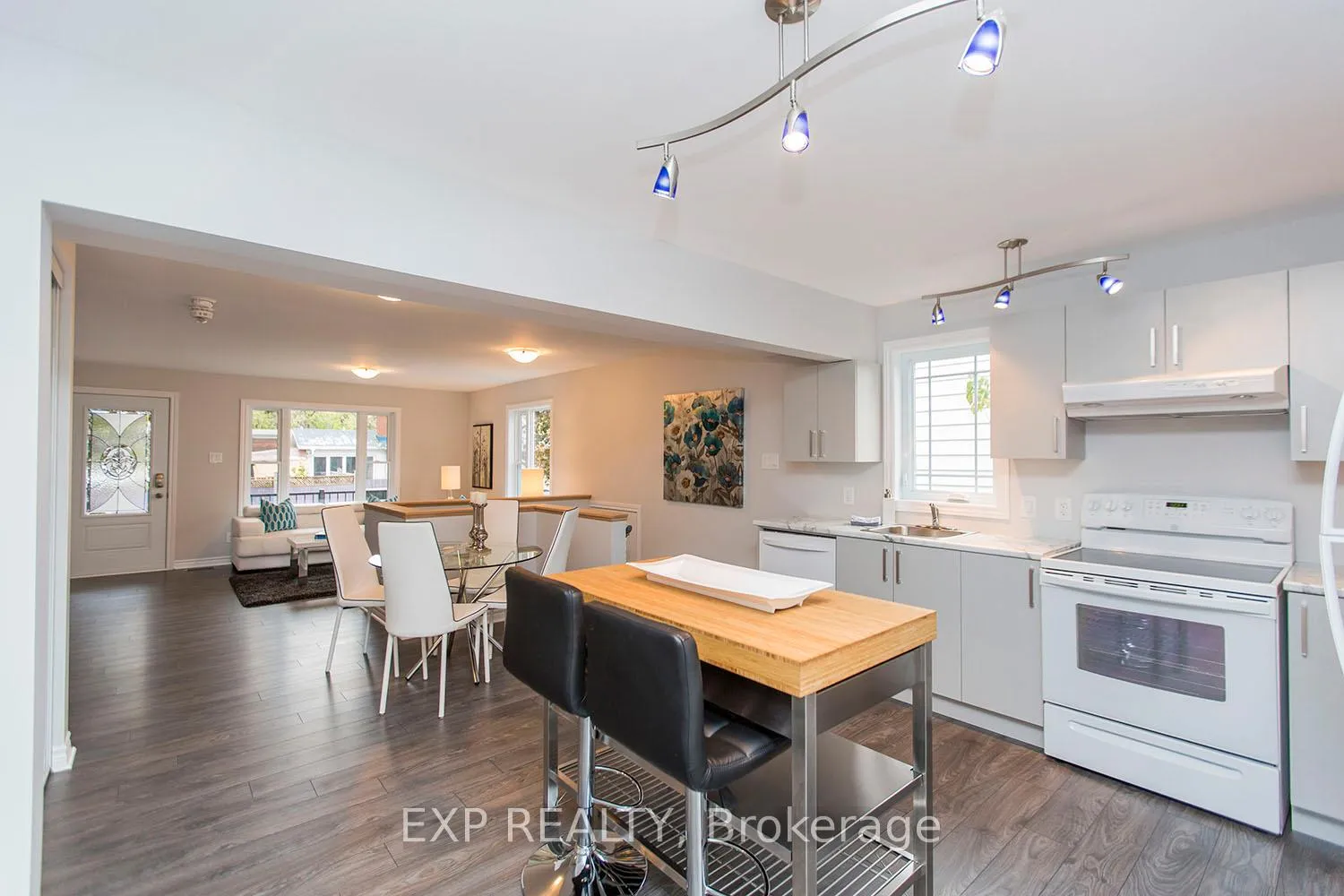 Photo 13 of Unit A, 183 Kipp Street, Ottawa, Vanier — HOMEH