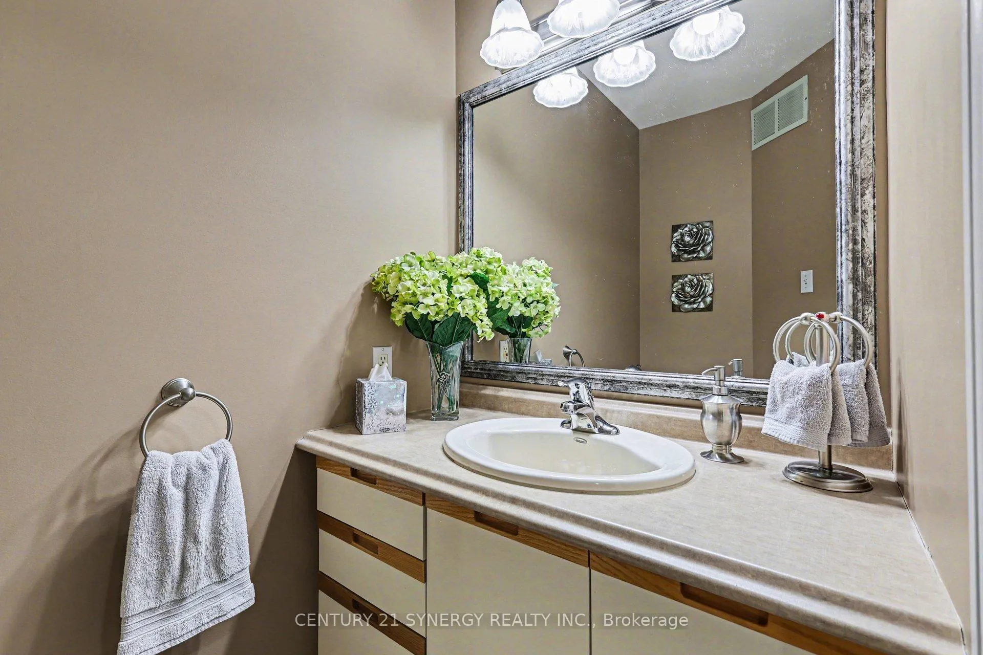Photo 16 of 43 Burgess Street, Carleton Place — HOMEH