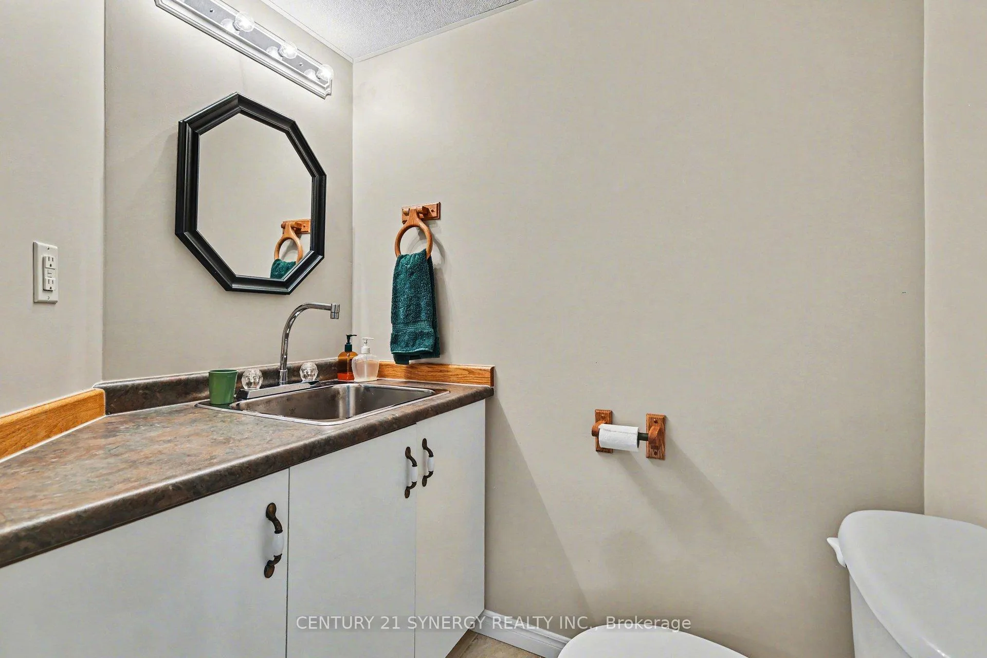 Photo 17 of 43 Burgess Street, Carleton Place — HOMEH