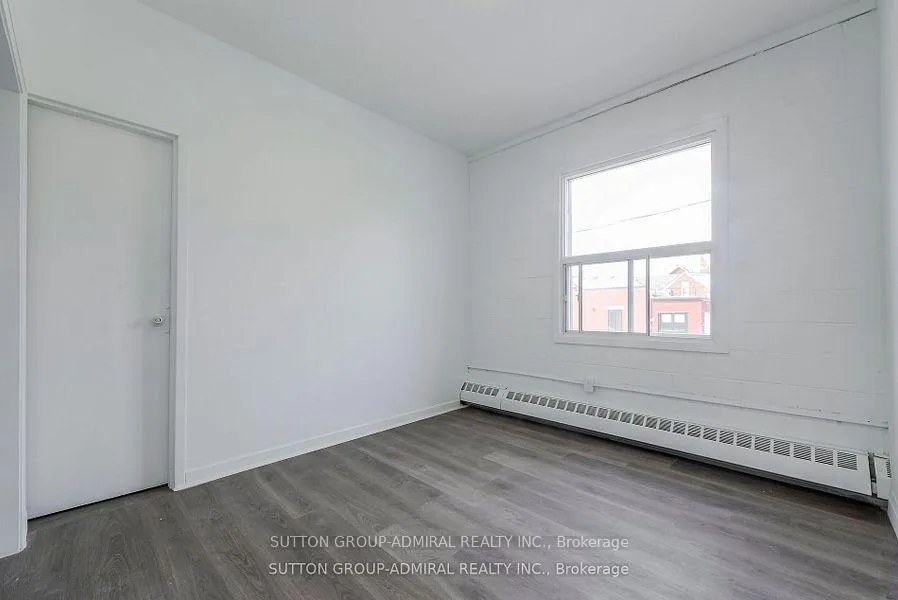 Photo 16 of Unit Upper 2, 1930 Queen Street E, Toronto, The Beaches — HOMEH