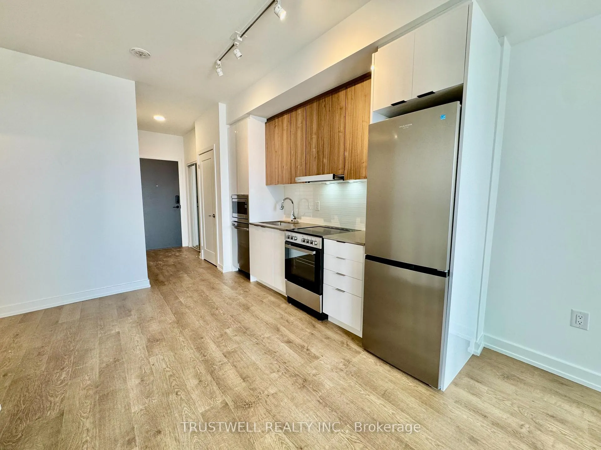 Photo 4 of Unit 2012, 9763 Markham Road, Markham, Greensborough — HOMEH