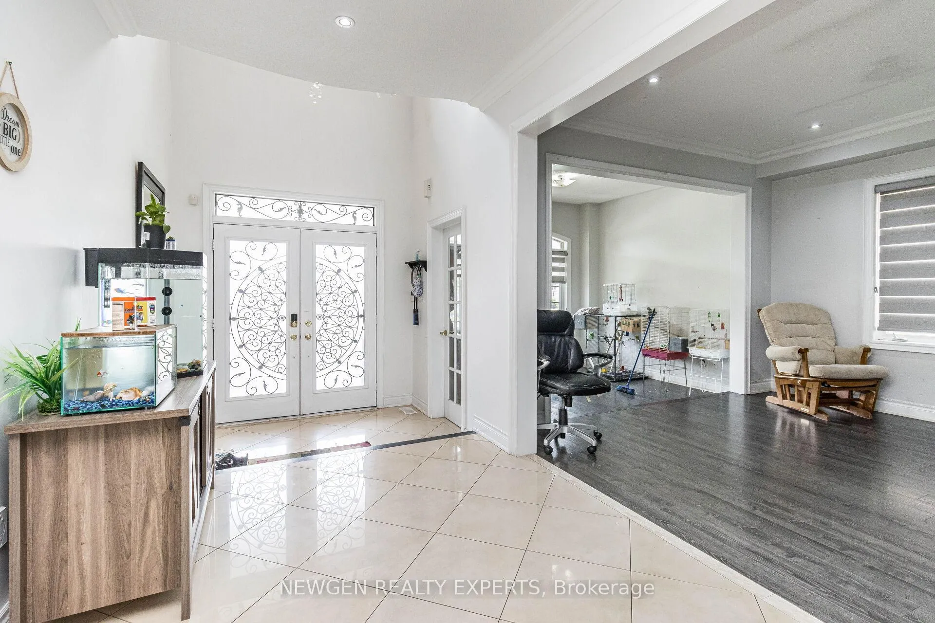 Photo 5 of 30 Rampart Drive, Brampton, Vales of Castlemore North — HOMEH