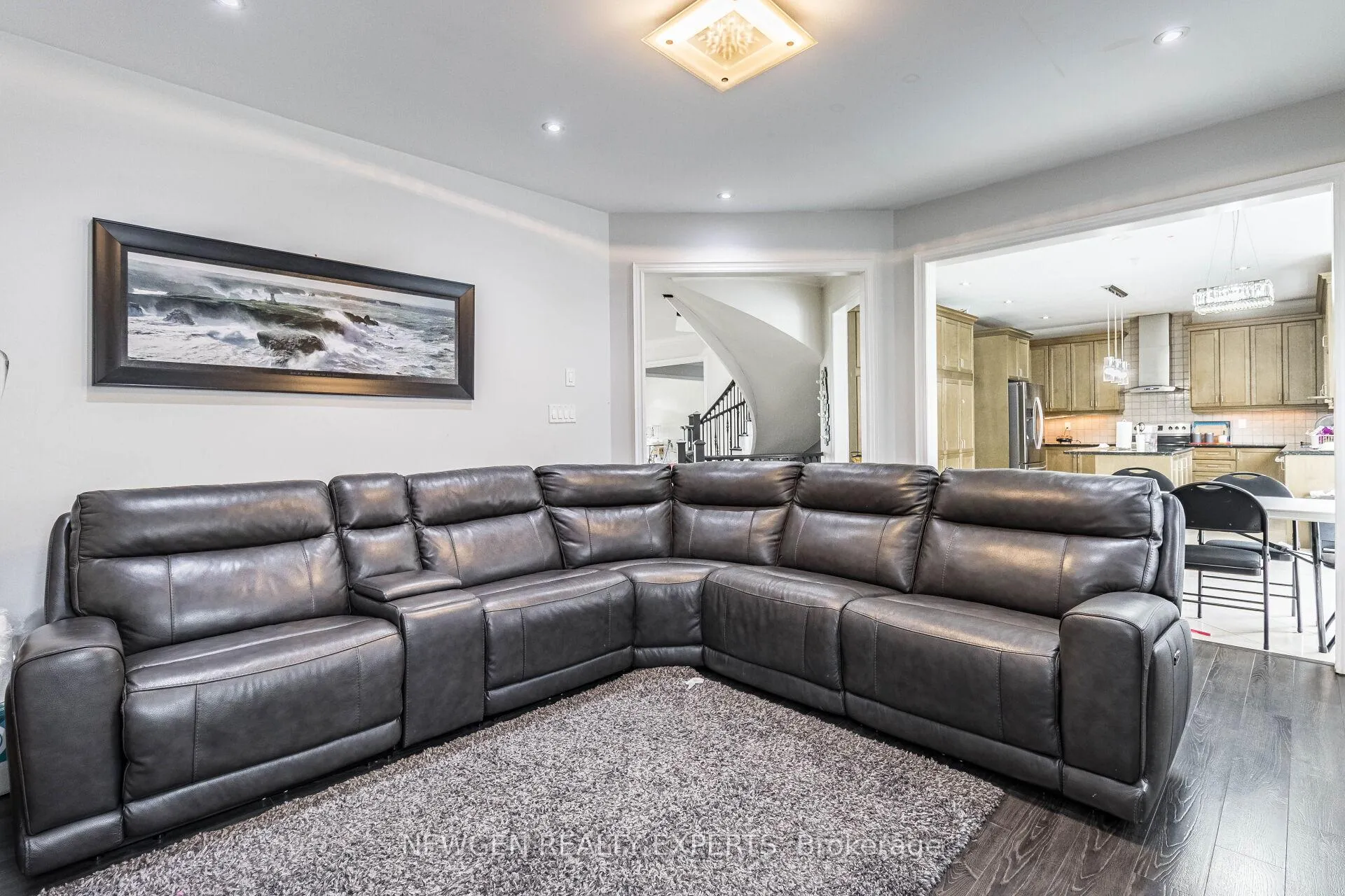 Photo 15 of 30 Rampart Drive, Brampton, Vales of Castlemore North — HOMEH