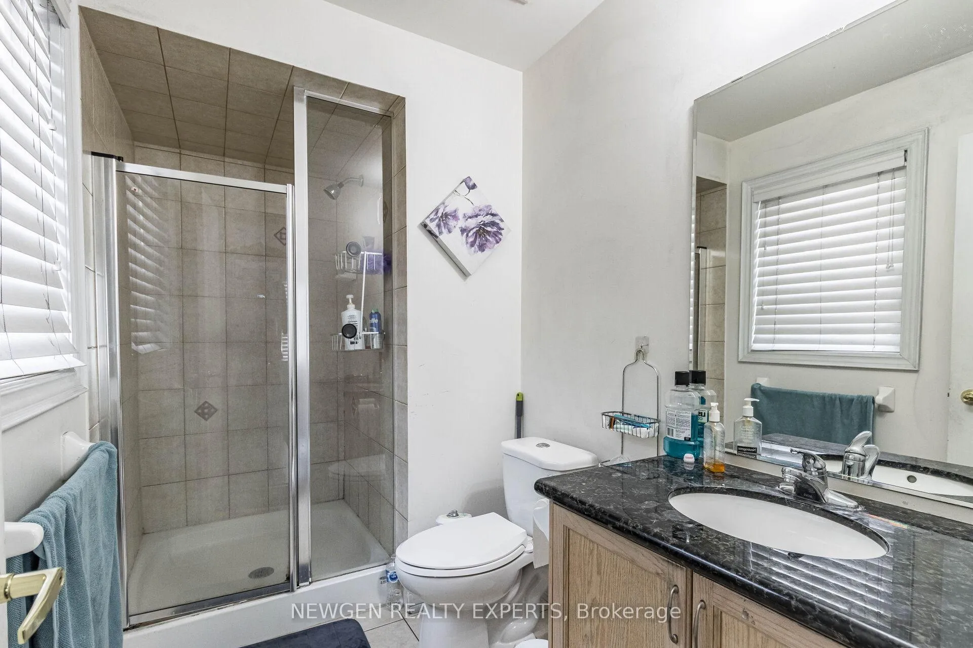 Photo 38 of 30 Rampart Drive, Brampton, Vales of Castlemore North — HOMEH