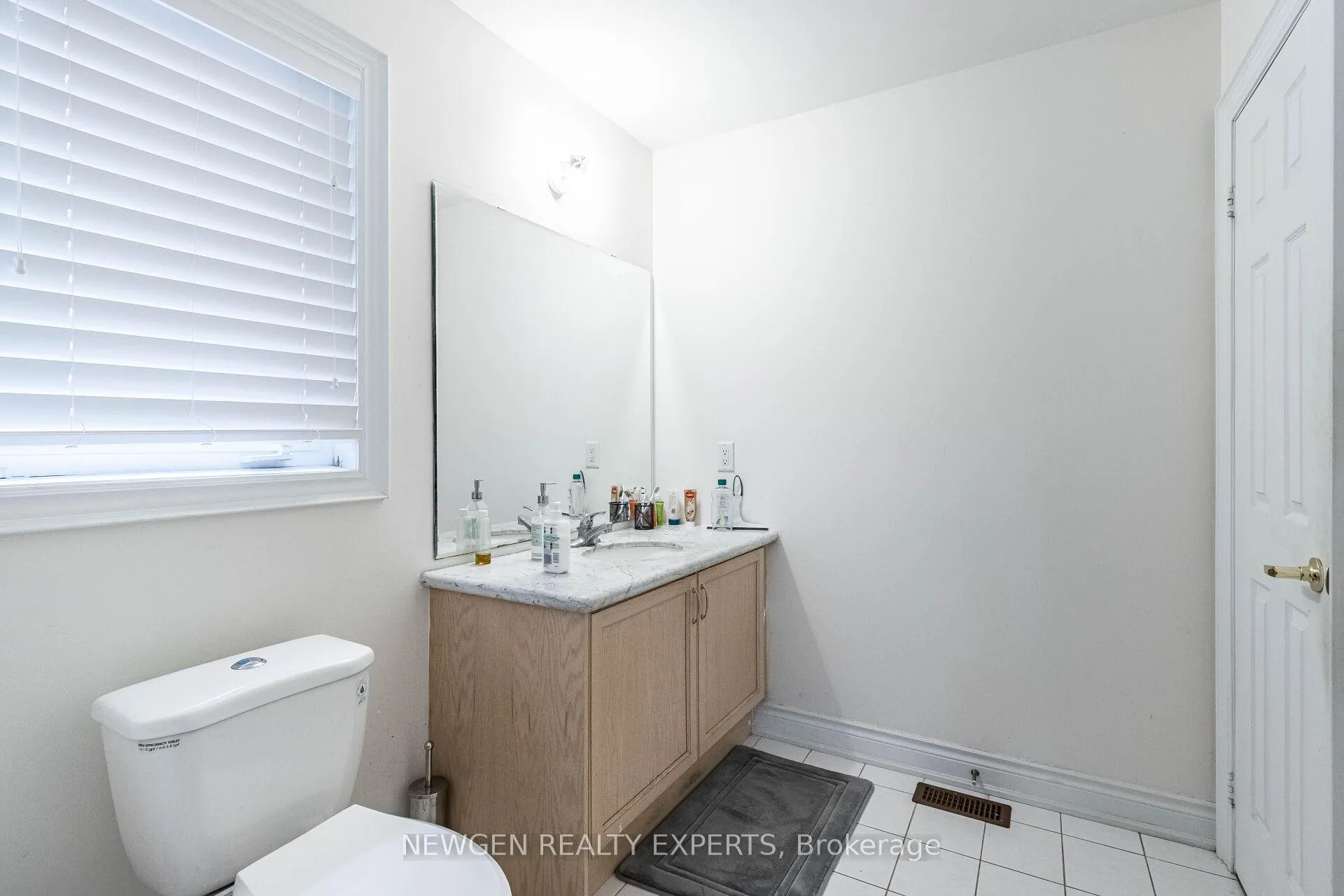 Photo 43 of 30 Rampart Drive, Brampton, Vales of Castlemore North — HOMEH