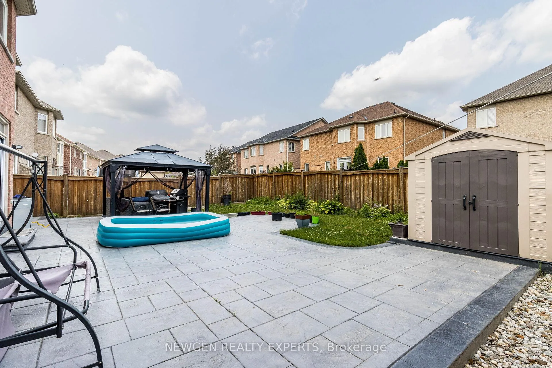Photo 46 of 30 Rampart Drive, Brampton, Vales of Castlemore North — HOMEH