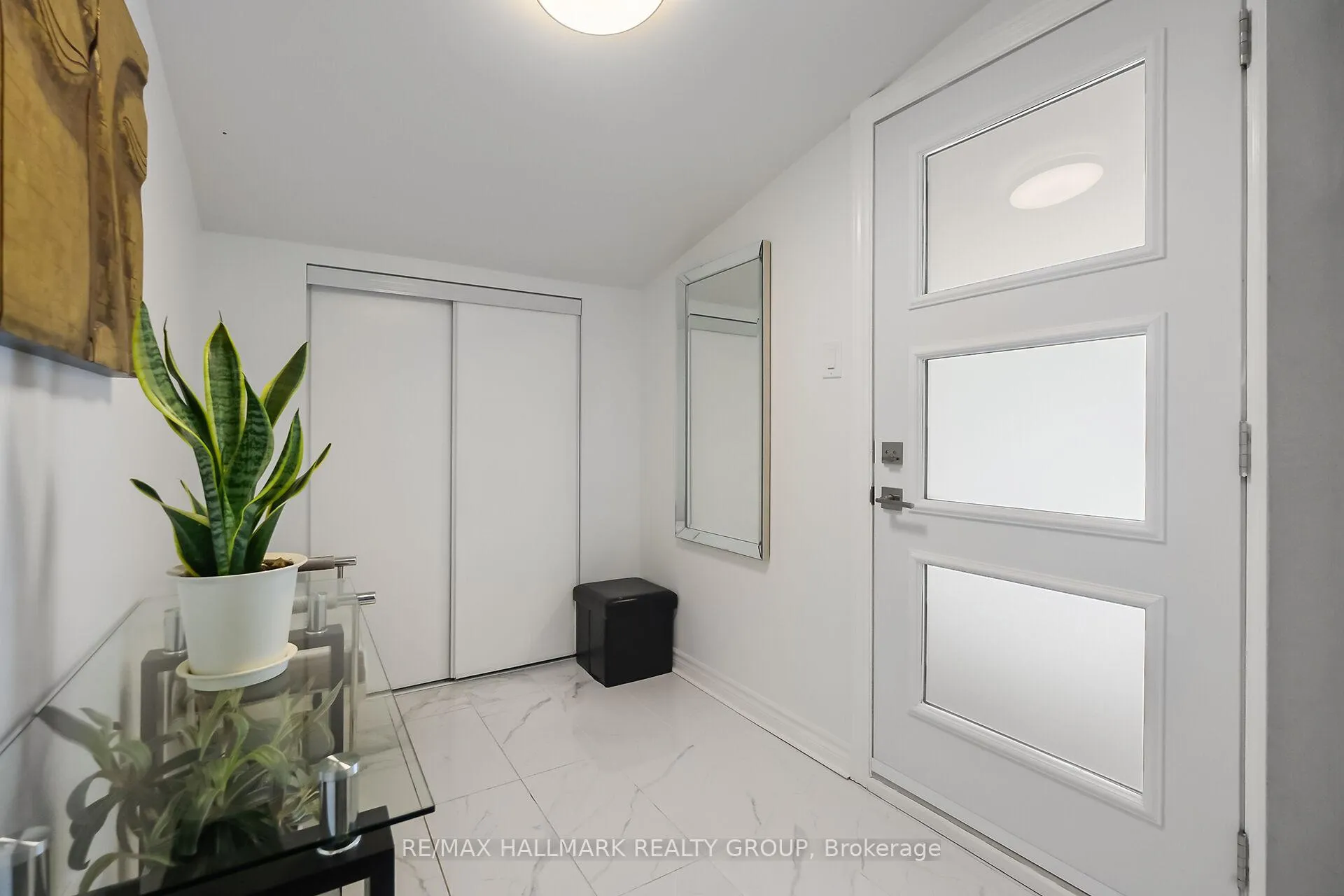 Photo 4 of 757 Garner Avenue, Ottawa, Mooneys Bay/Riverside Park — HOMEH