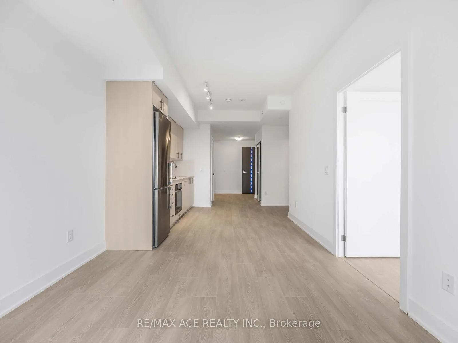 Photo 11 of Unit PH 12, 2545 Simcoe Street N, Oshawa, Windfields — HOMEH