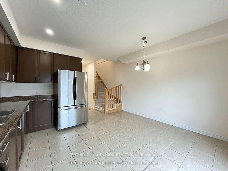 Photo 6 of 56 Bloom Crescent, Hamilton, Hannon — HOMEH