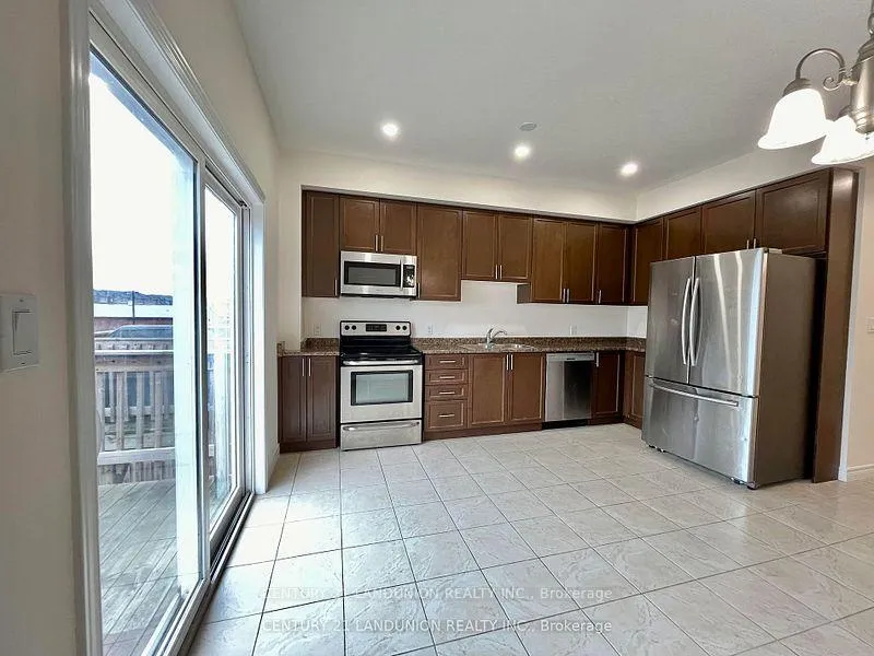 Photo 9 of 56 Bloom Crescent, Hamilton, Hannon — HOMEH